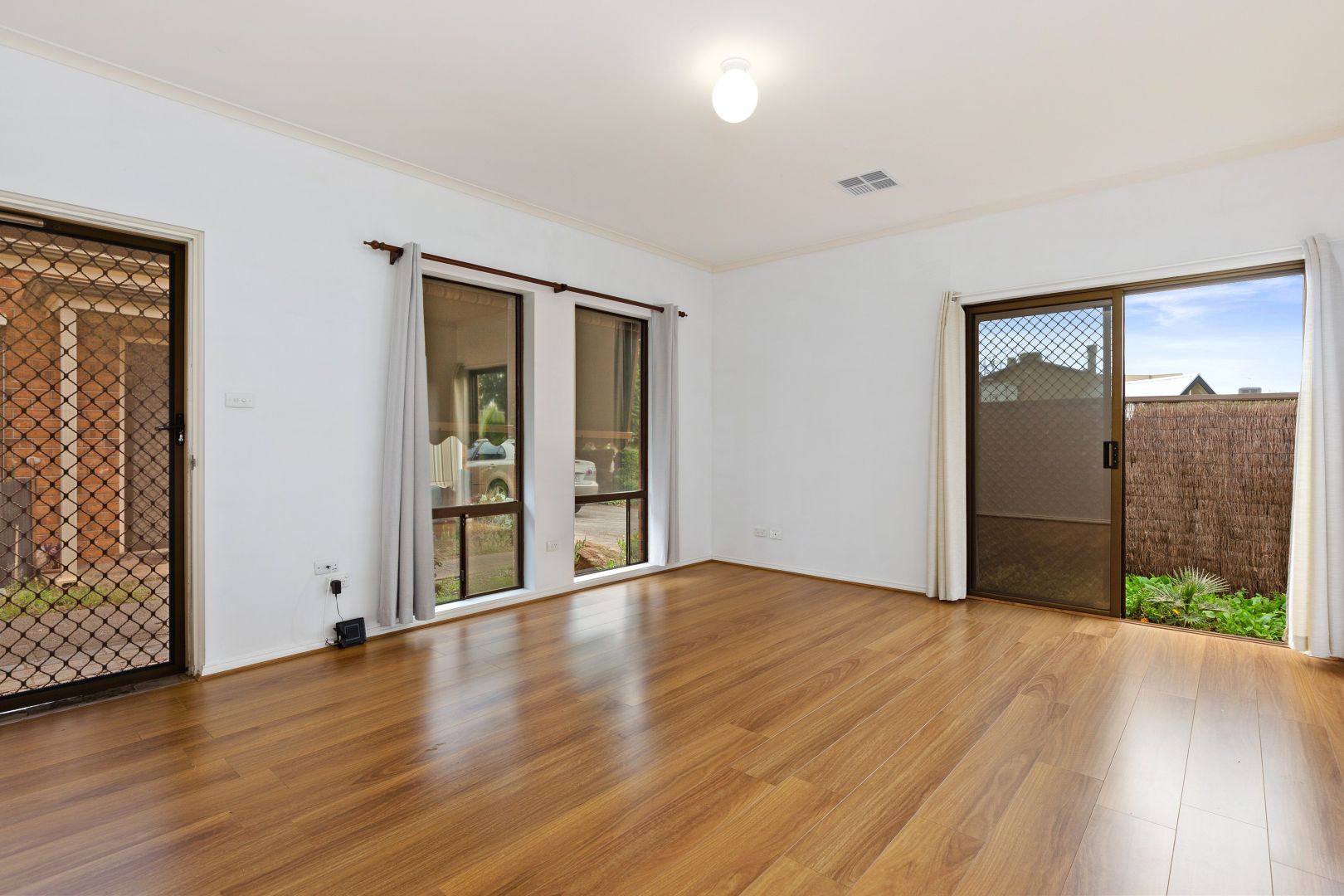 1/1 Mills Street, South Brighton SA 5048, Image 1