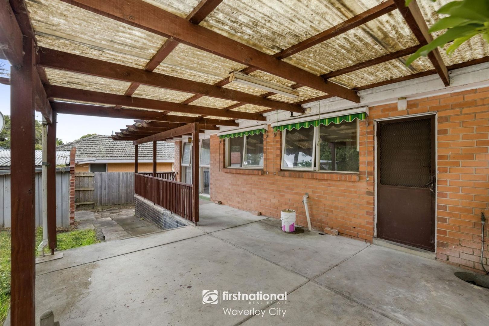 26 Benwerrin Drive, Burwood East VIC 3151, Image 2