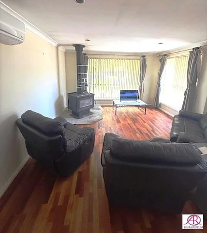 Additional image 5 of 4/290 Dumaresq St, Armidale NSW 2350