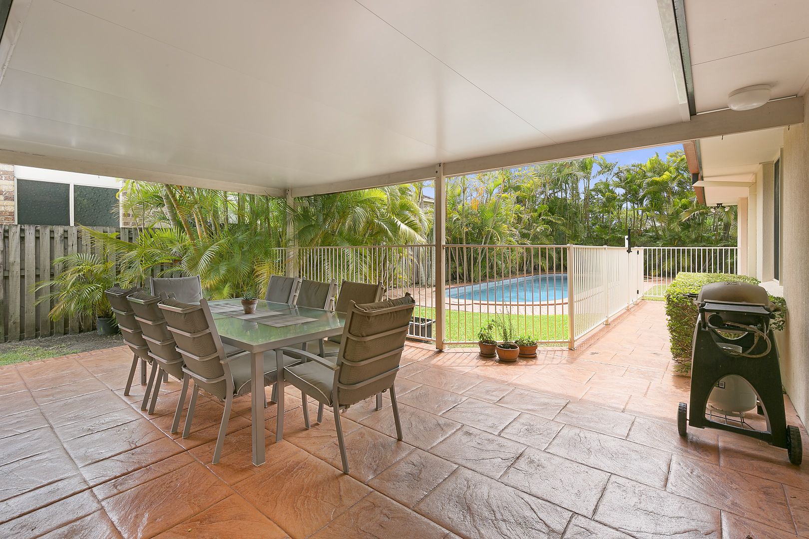 81 Dipper Drive, Burleigh Waters QLD 4220, Image 1