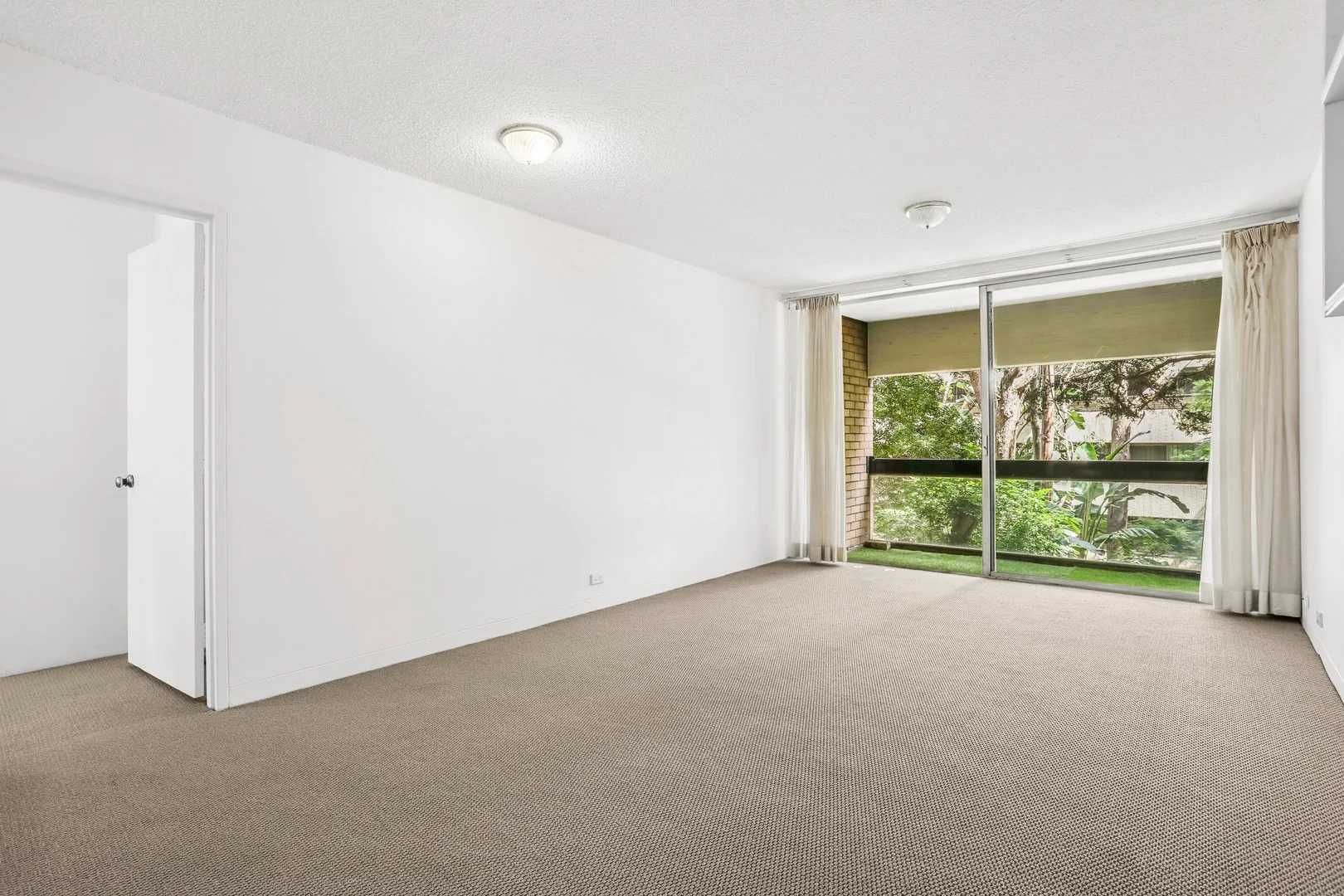 Primary image of 304/10 New Mclean Street, Edgecliff NSW 2027
