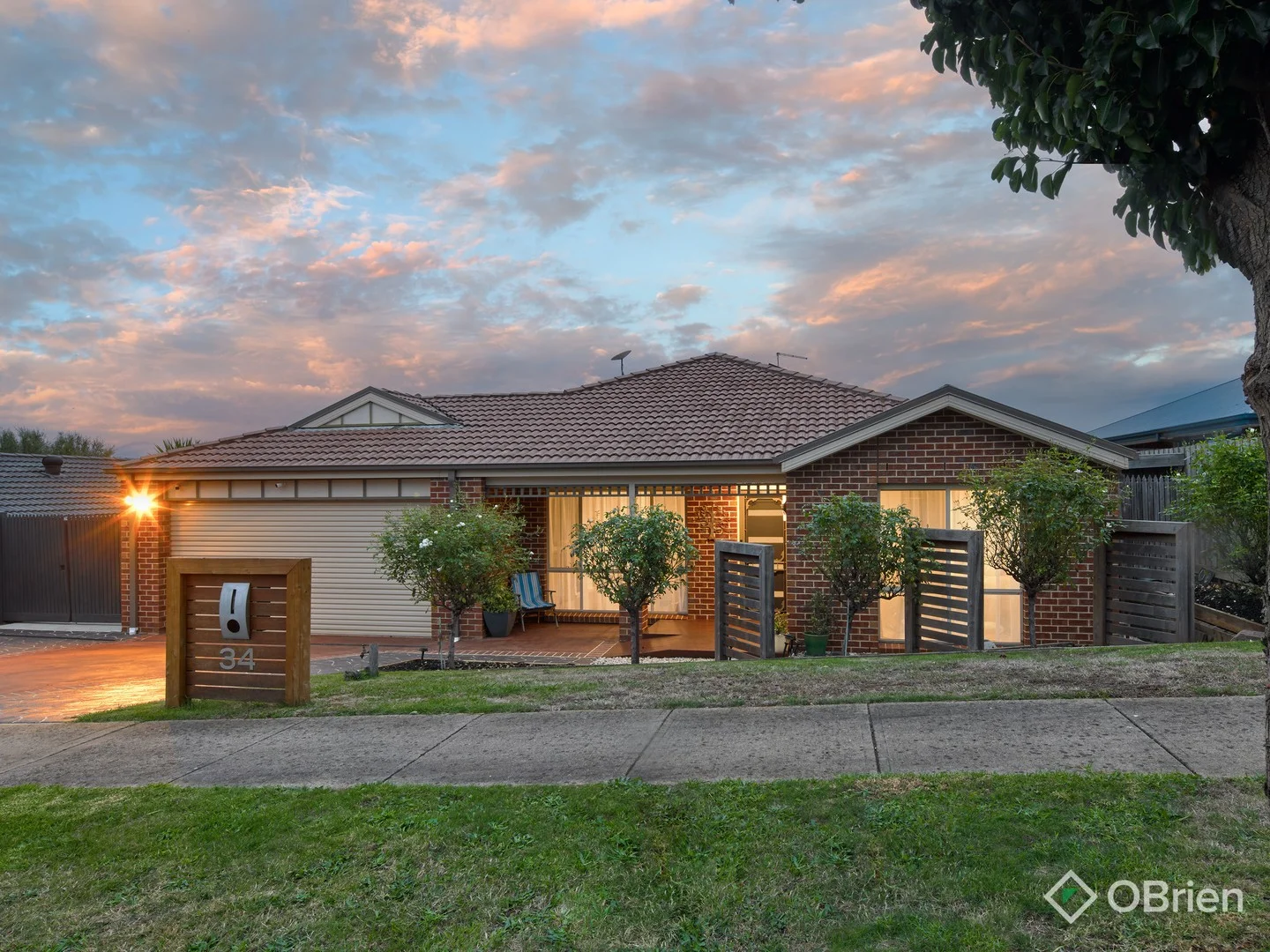 Primary image of 34 Kensington Square, Drouin VIC 3818