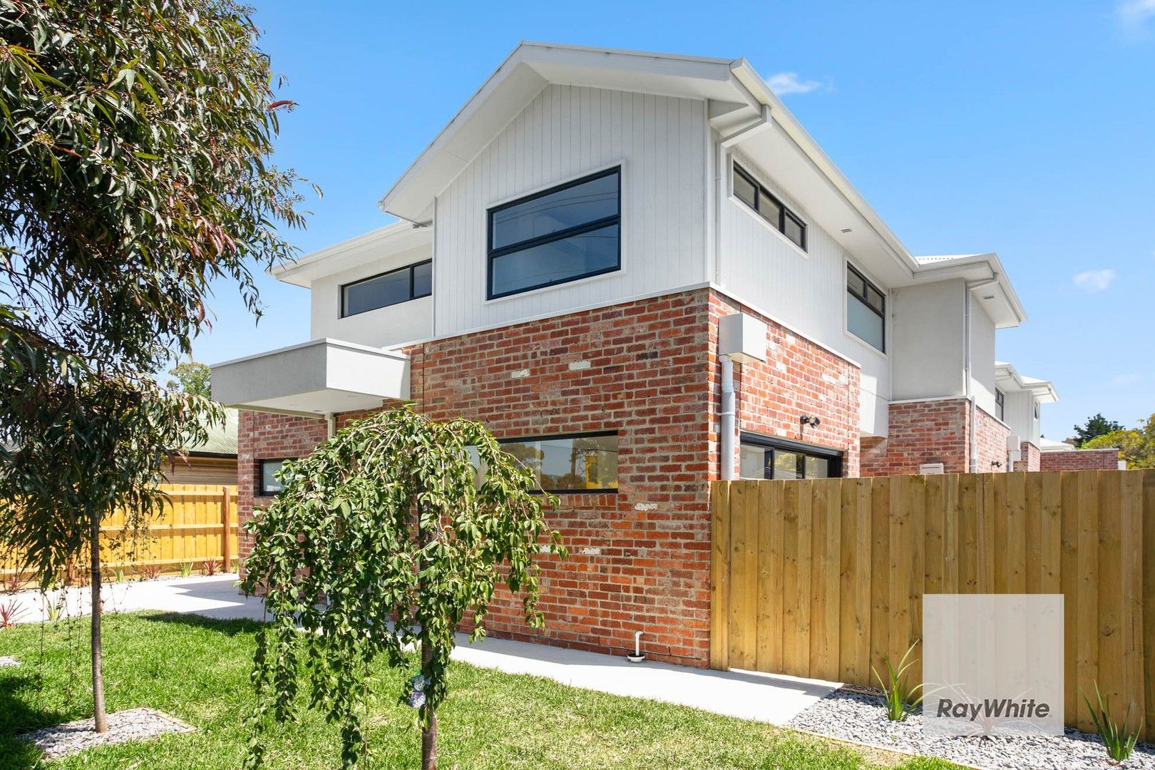 3 bedrooms Townhouse in 1/64 Millers Road BROOKLYN VIC, 3012