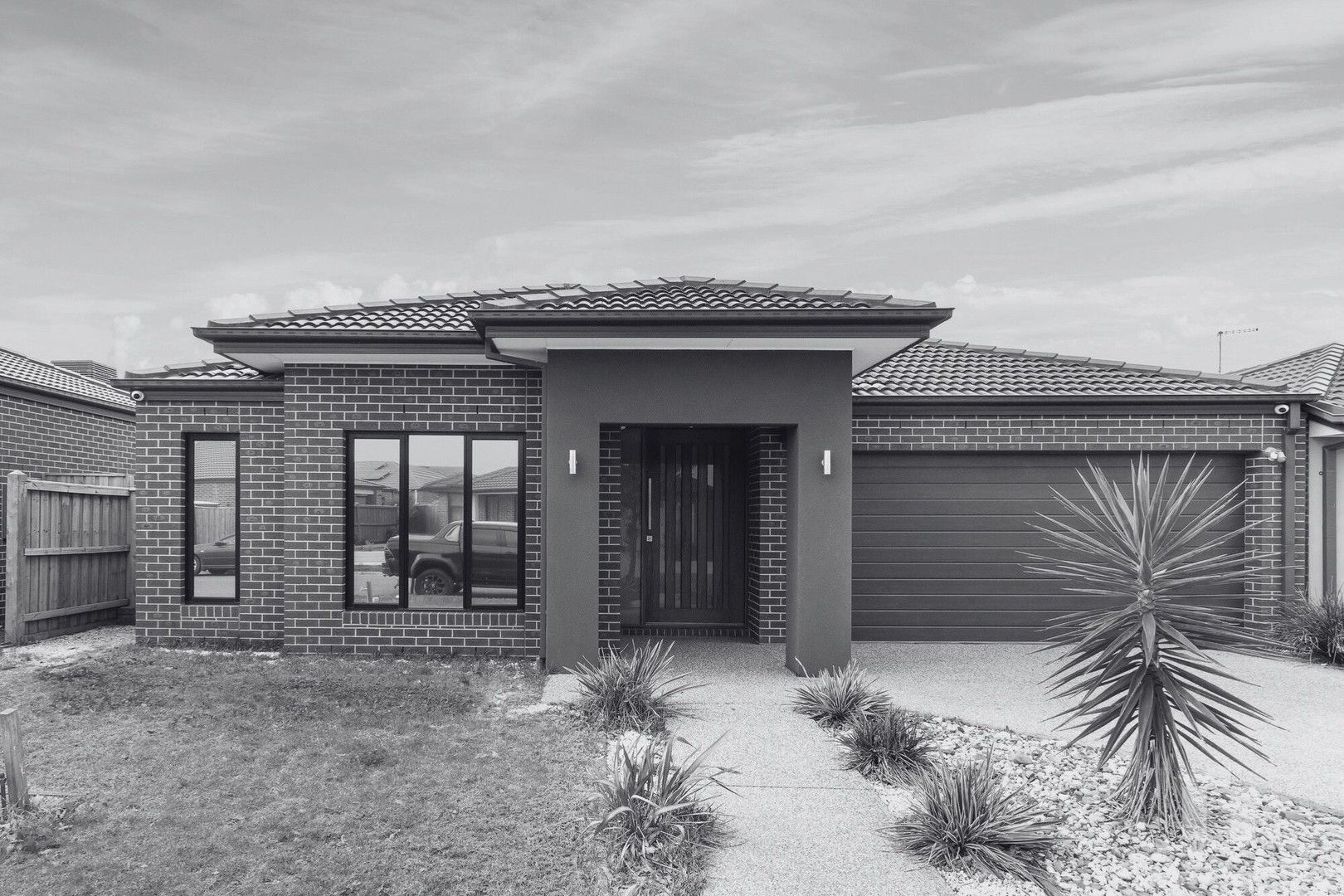4 bedrooms House in 12 Rockley Road MICKLEHAM VIC, 3064