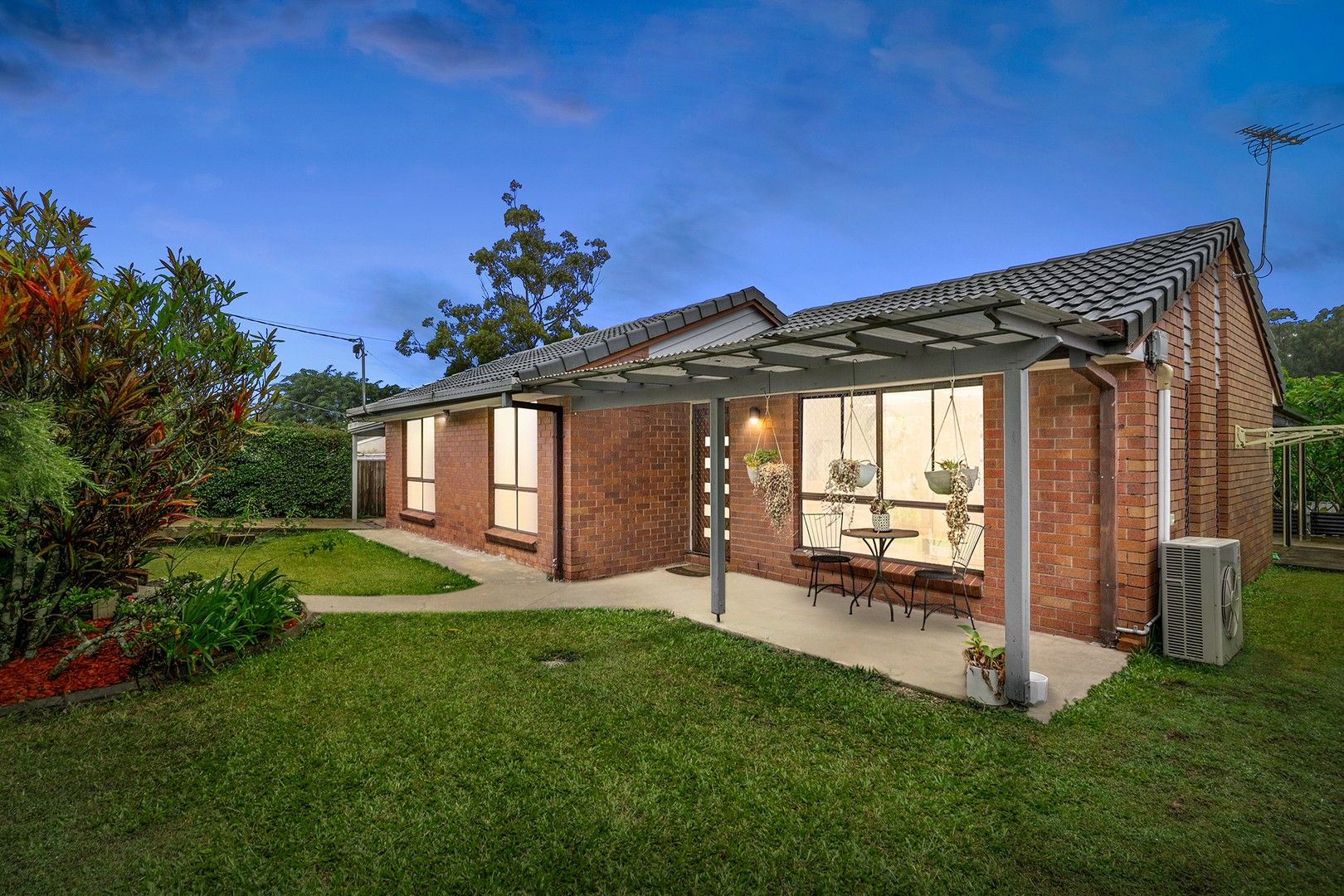 3 bedrooms House in 38 Exilis Street ROCHEDALE SOUTH QLD, 4123