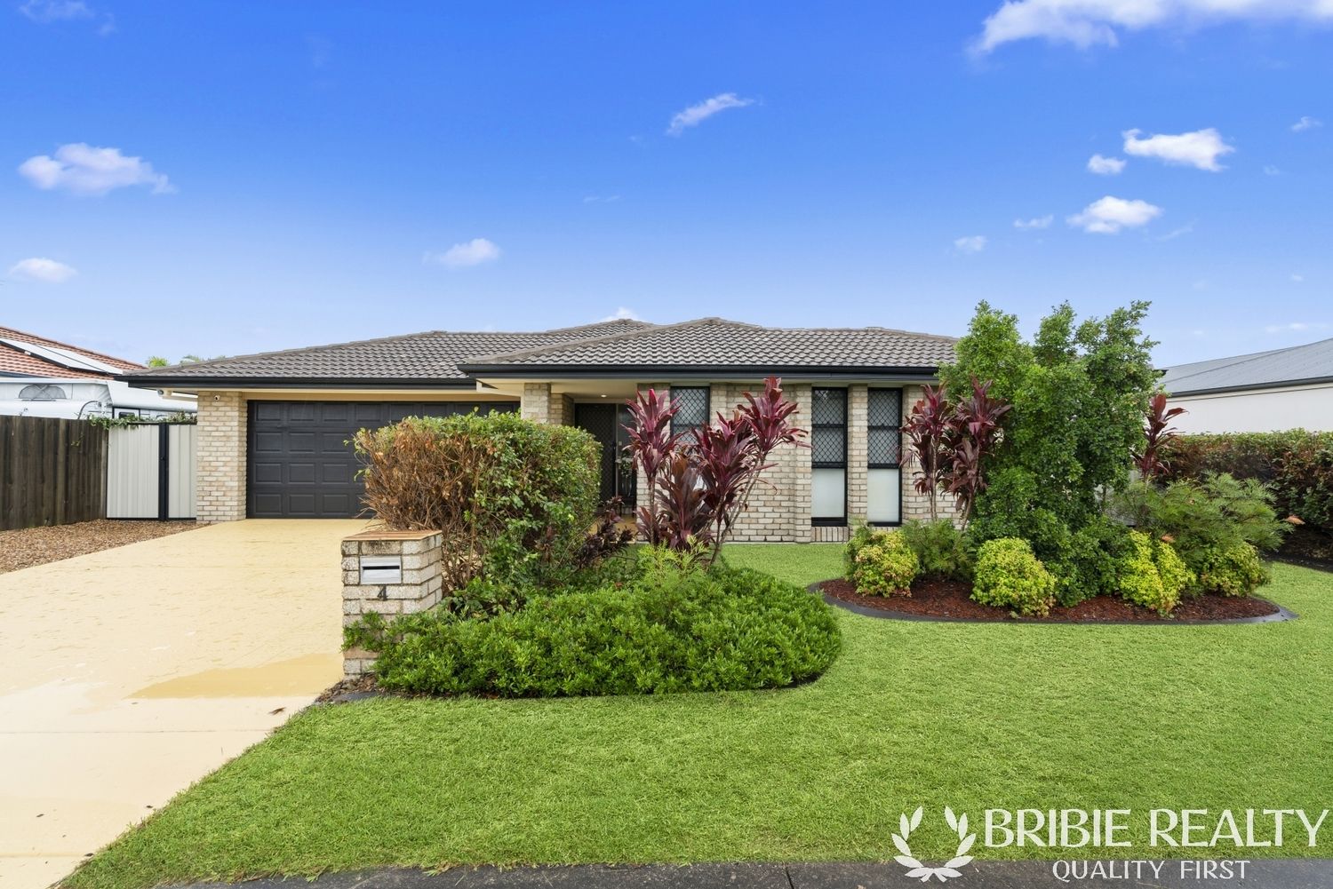 4 Dunwich Court, Sandstone Point QLD 4511, Image 0