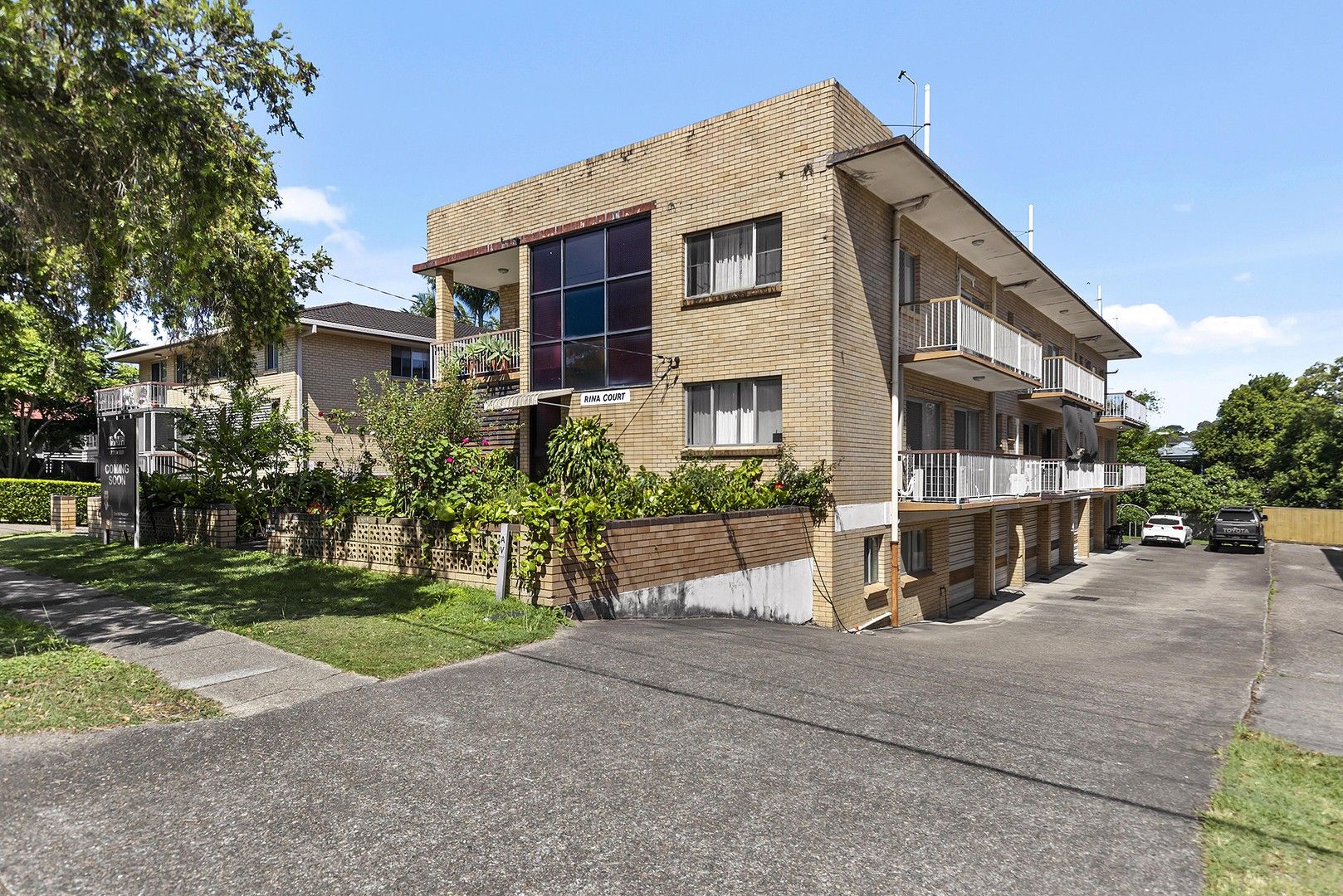 2 bedrooms Apartment / Unit / Flat in 4/106 Leckie Road KEDRON QLD, 4031