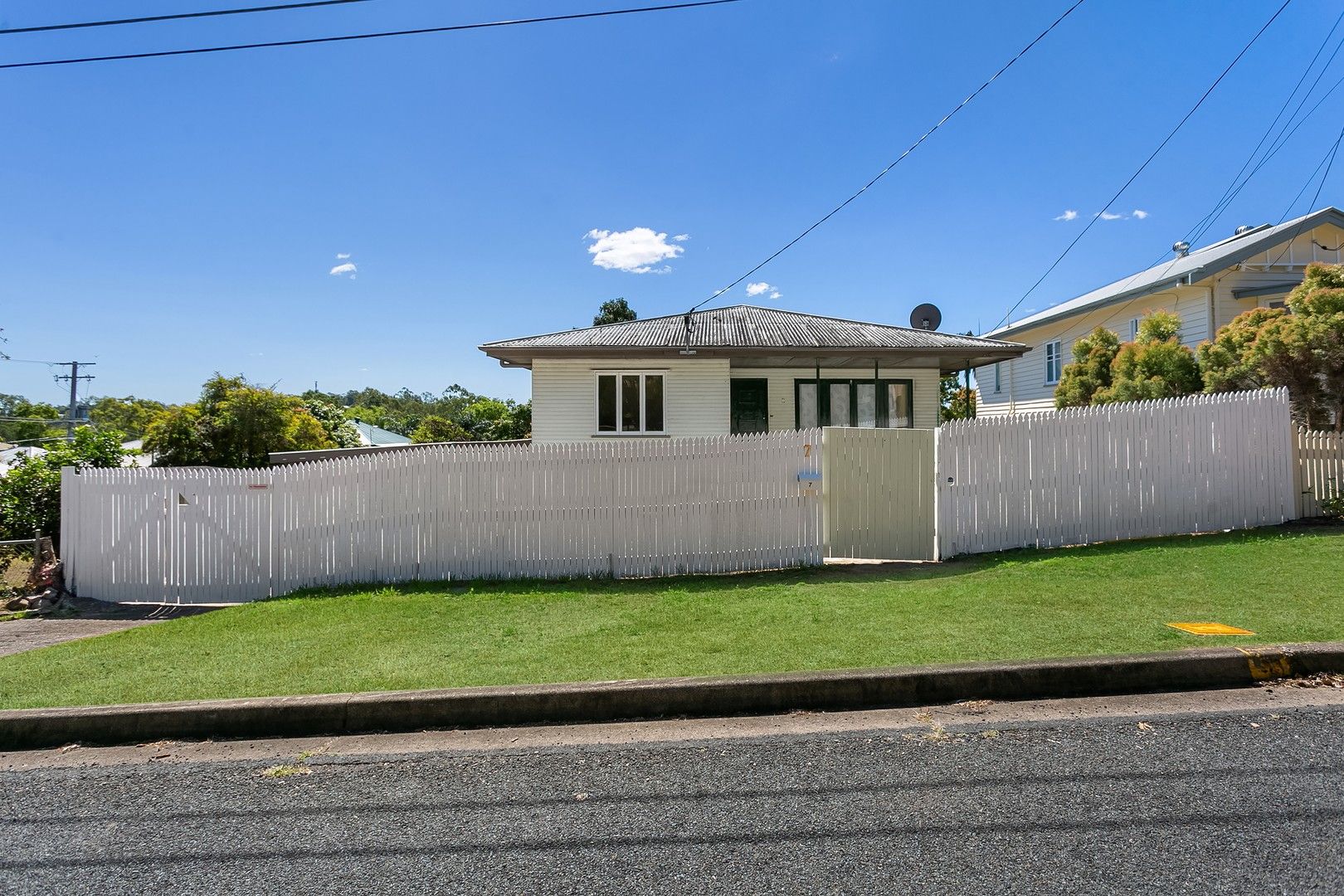 7 Ashgrove St, Coalfalls QLD 4305, Image 1