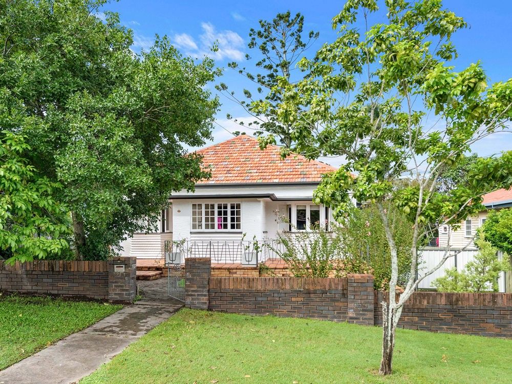 71 Macdonald Street, Norman Park QLD 4170, Image 2