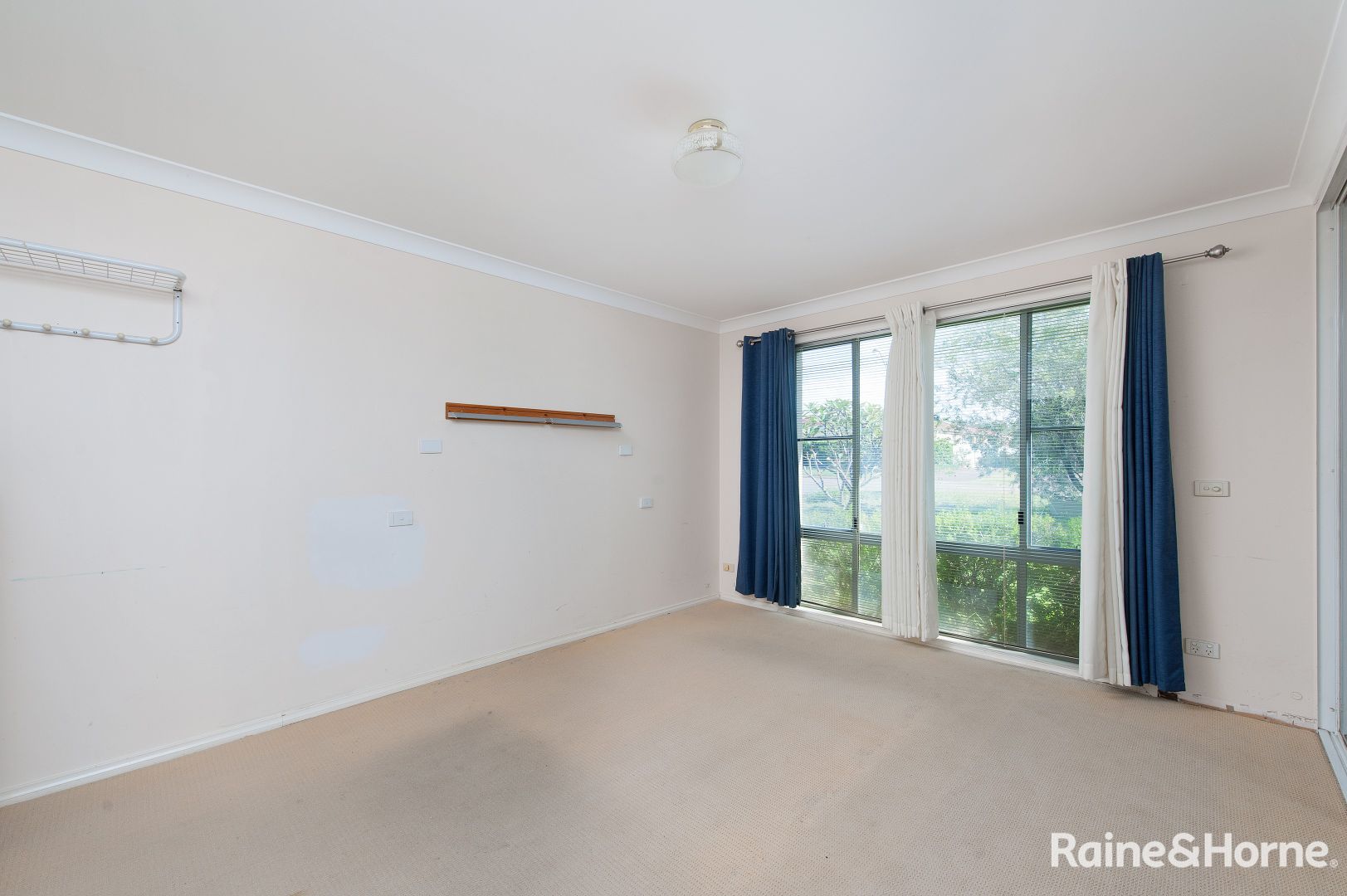 41 Yachtsman Crescent, Salamander Bay NSW 2317, Image 2