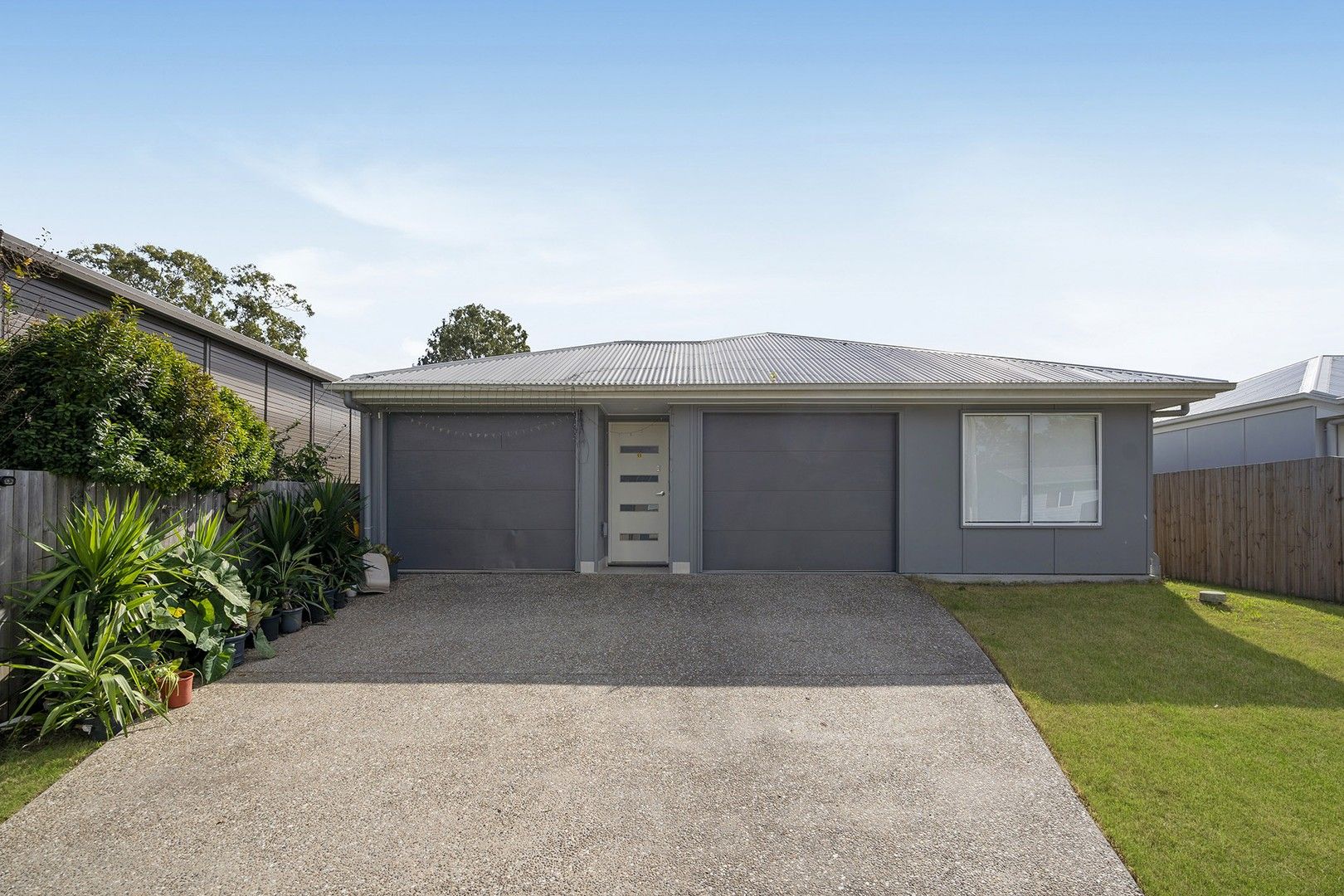 5 bedrooms Duplex in 11A&B Kalimna Street LOGANHOLME QLD, 4129