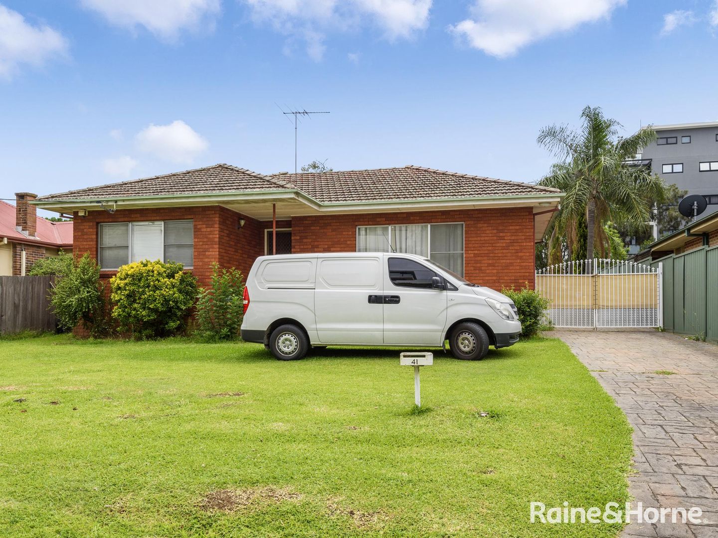 41 - 43 Barber Avenue, Penrith NSW 2750, Image 2