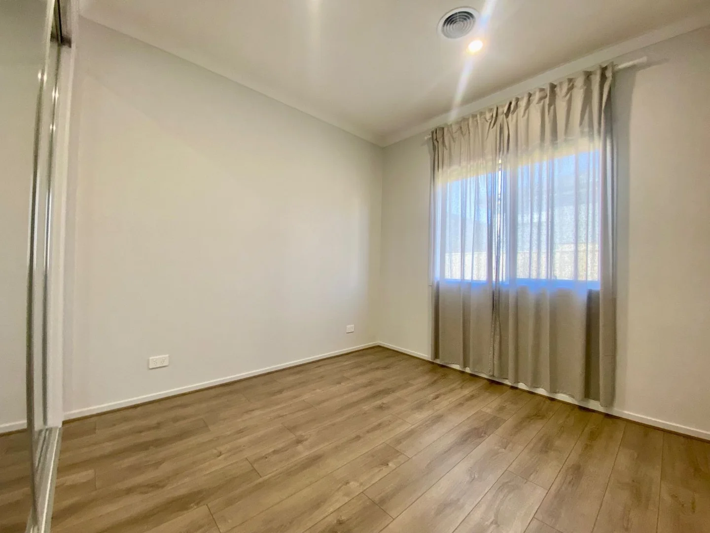 Additional image 8 of 15 Sunburnt Circuit, Clyde North VIC 3978