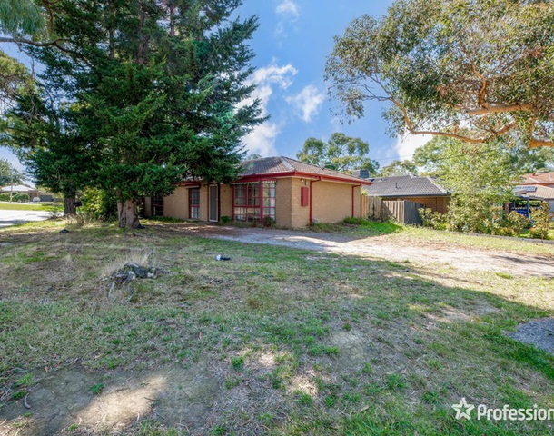 72 Langdale Drive, Croydon Hills VIC 3136