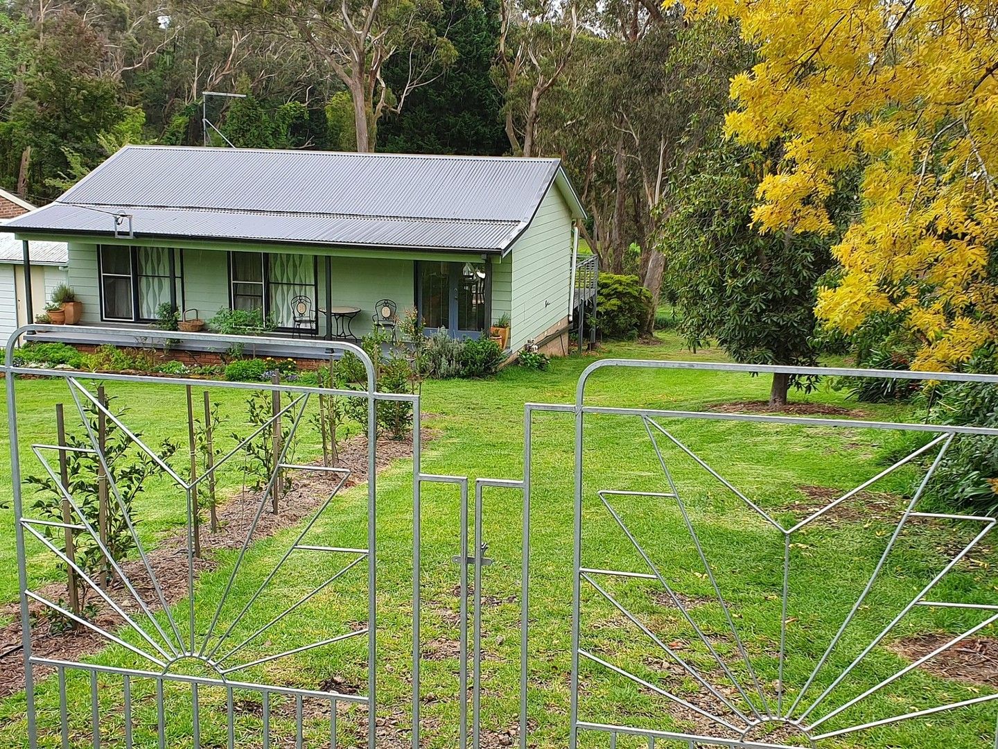 2 bedrooms House in 150 Clarence Rd BLACKHEATH NSW, 2785