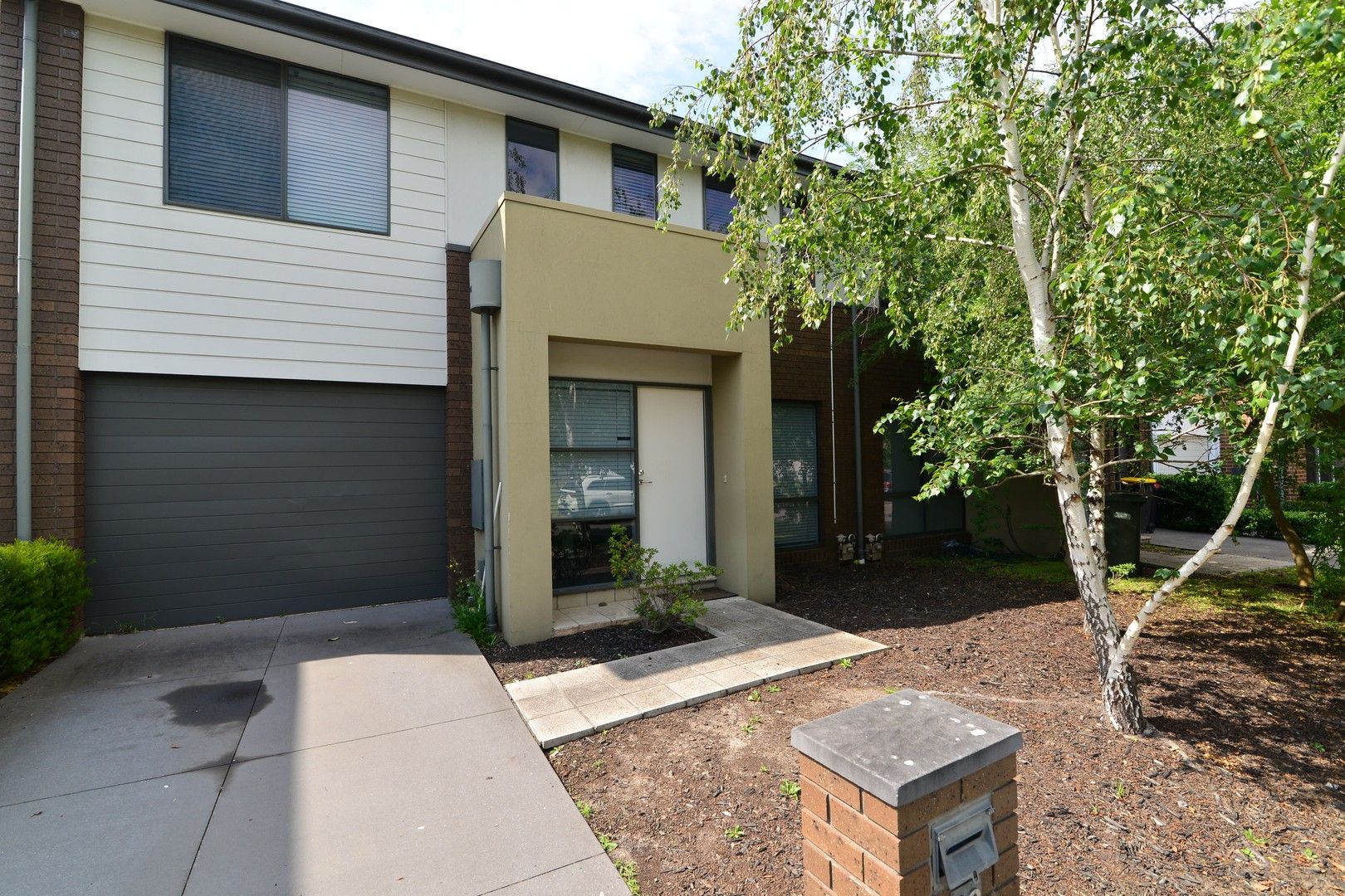 3 bedrooms Townhouse in 13 Liverpool Street MULGRAVE VIC, 3170