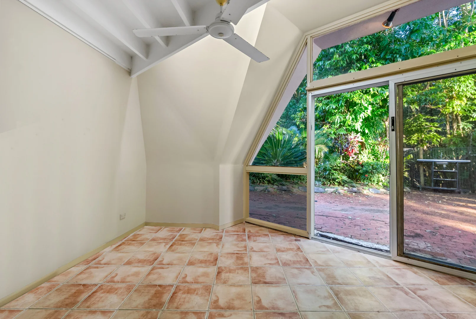 Additional image 16 of 46 Rudder Close, Clifton Beach QLD 4879