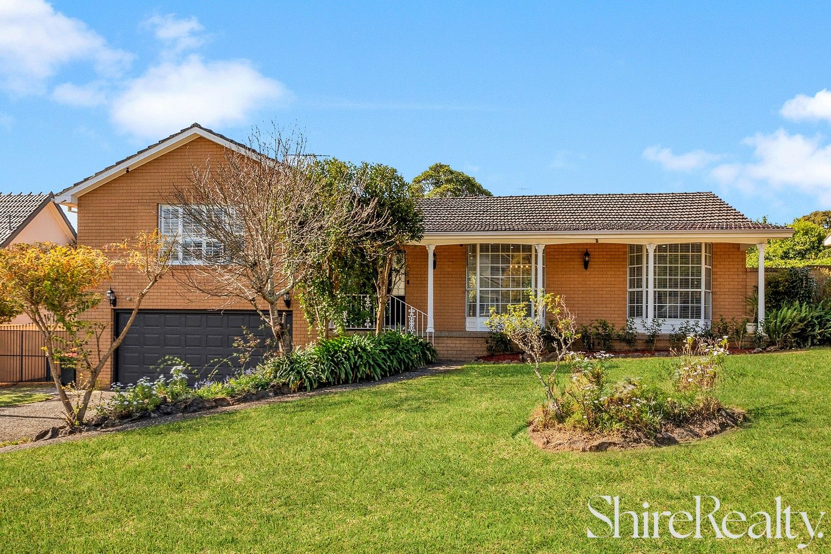 4 bedrooms House in 15 St Marks Avenue CASTLE HILL NSW, 2154