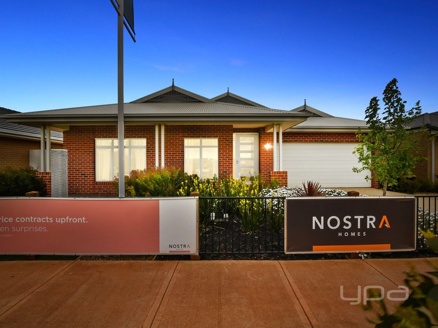 18 Lincolnshire Drive, Thornhill Park Property History & Address