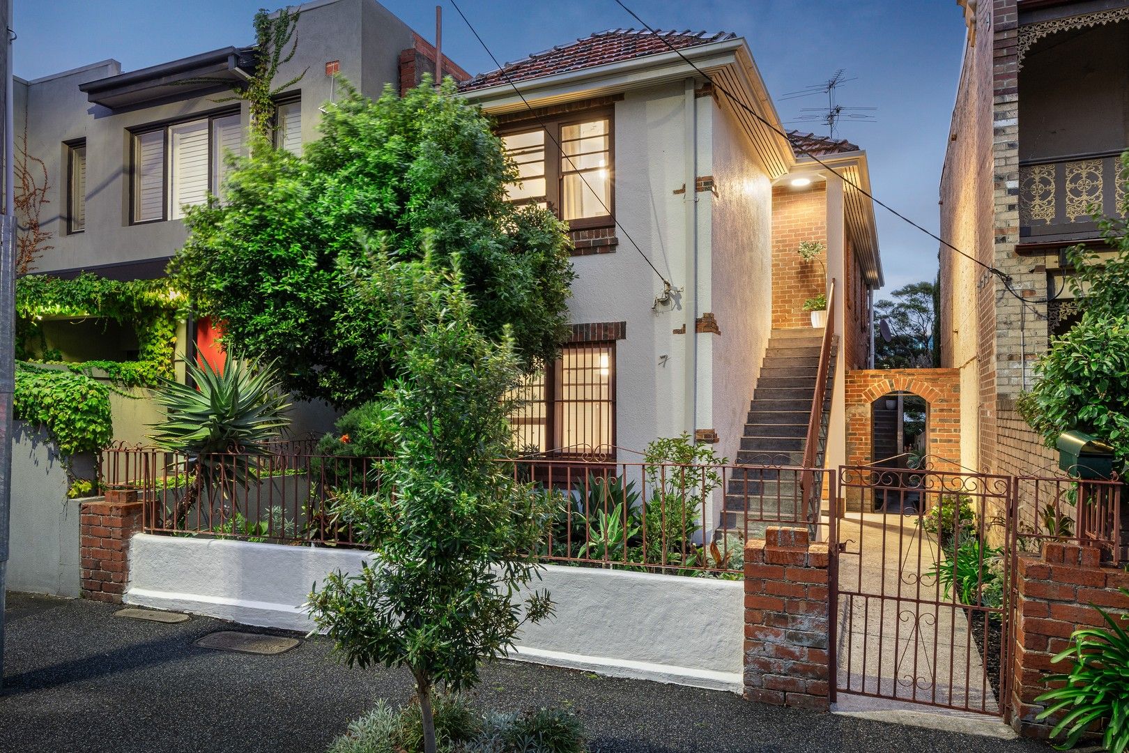 4 bedrooms House in 7 Ivy Street PRAHRAN VIC, 3181