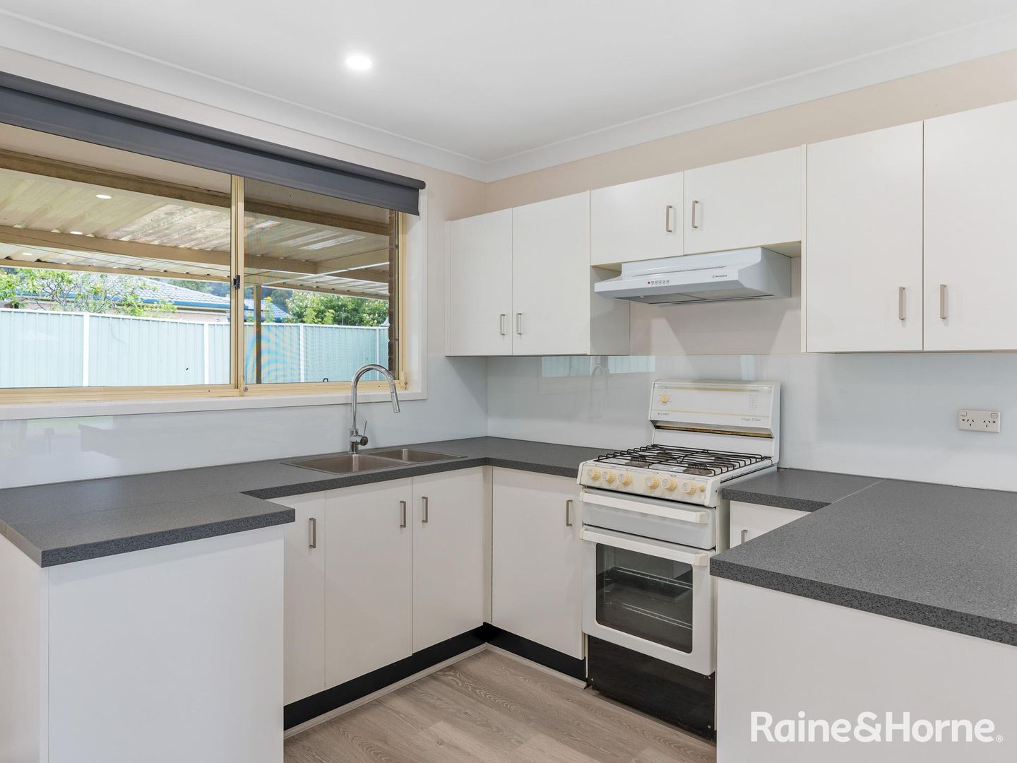 10 Arrawarra Street, Narara NSW 2250, Image 2