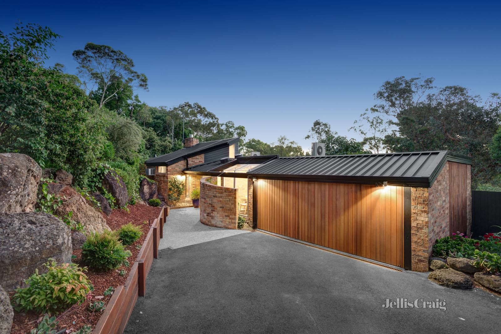 16 Betton Crescent, Warrandyte VIC 3113, Image 0