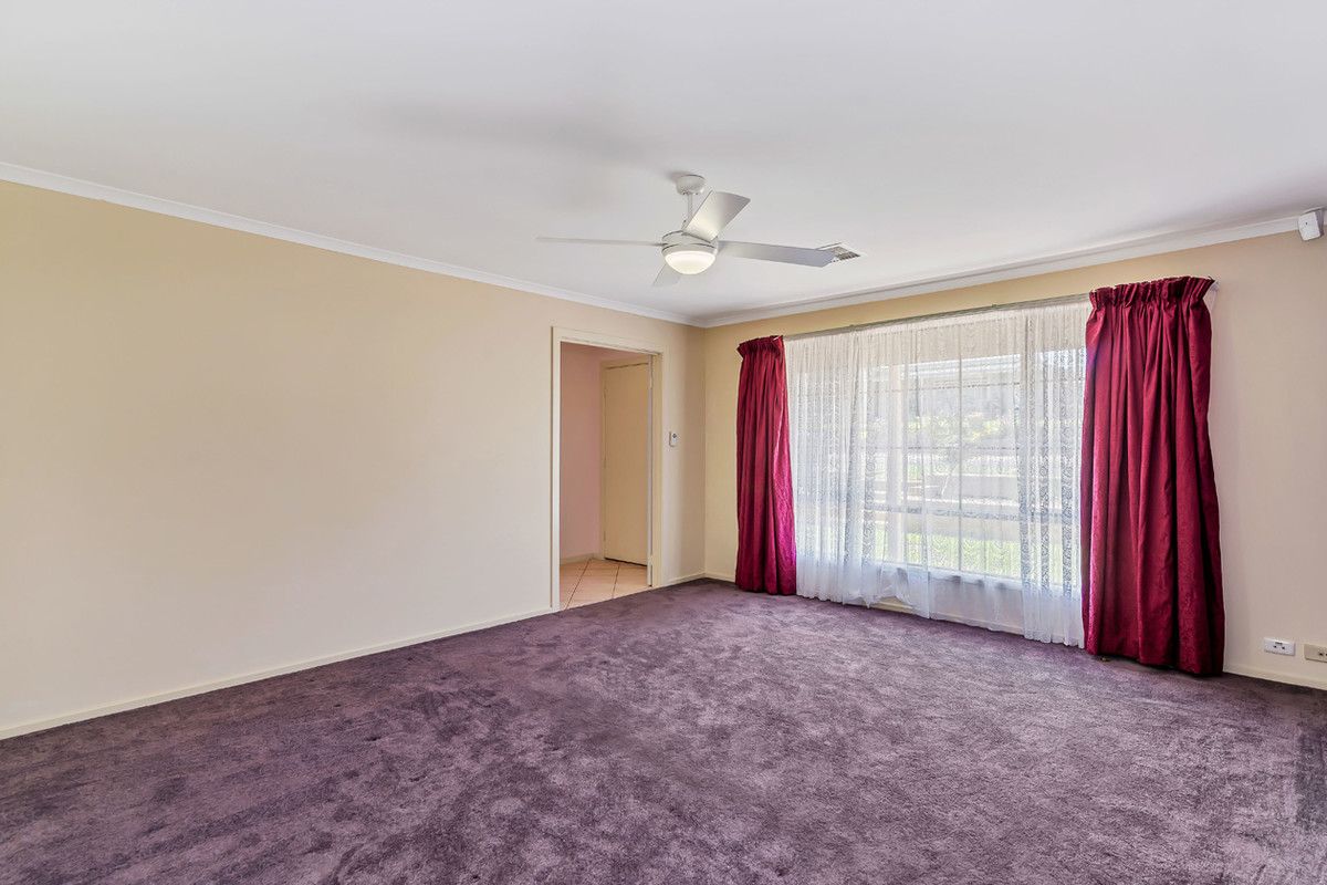 32 Saddle Crescent, Walkley Heights SA 5098, Image 1