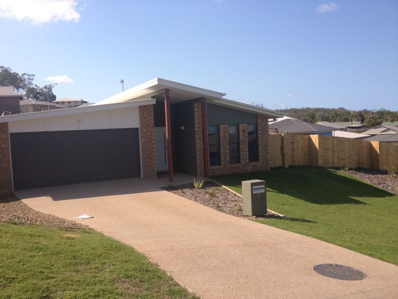 4 bedrooms House in 2 Dampier Court GLEN EDEN QLD, 4680
