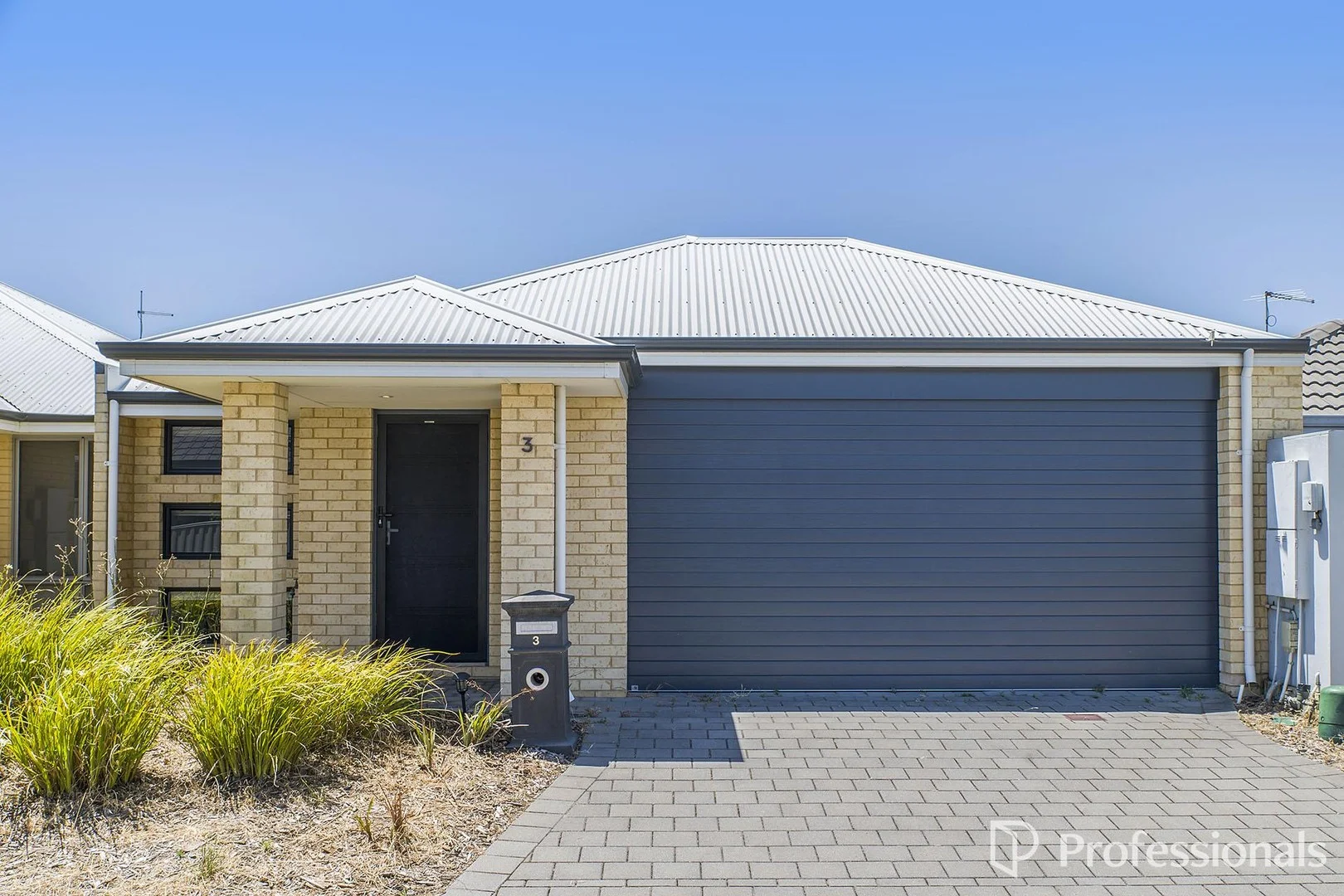 3 Jowett Lane, Piara Waters WA 6112