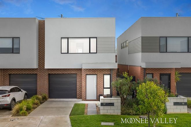 Picture of 17 Landsby Drive, AVONDALE HEIGHTS VIC 3034