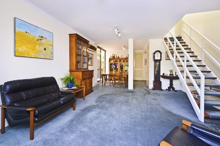 1A/4 Whaling Road, North Sydney NSW 2060, Image 2