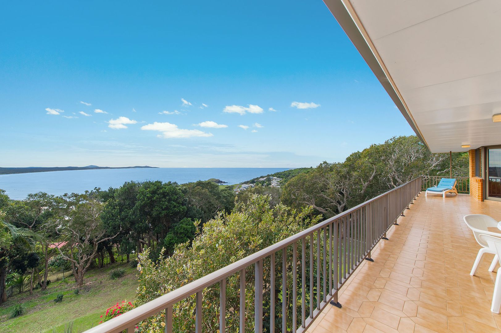 76 Skyline Crescent, Crescent Head NSW 2440, Image 2