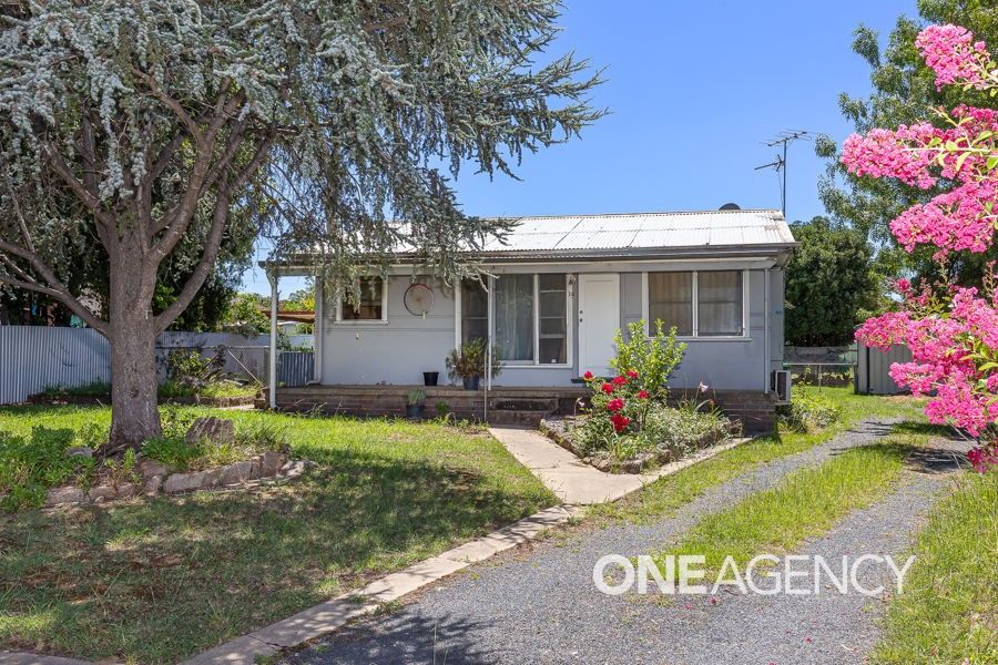 19 COCHRANE STREET, Kooringal NSW 2650, Image 0