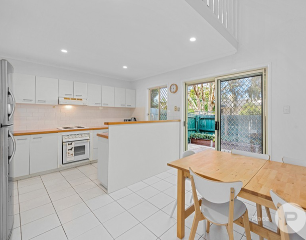 2/28 Cavendish Street, Nundah QLD 4012