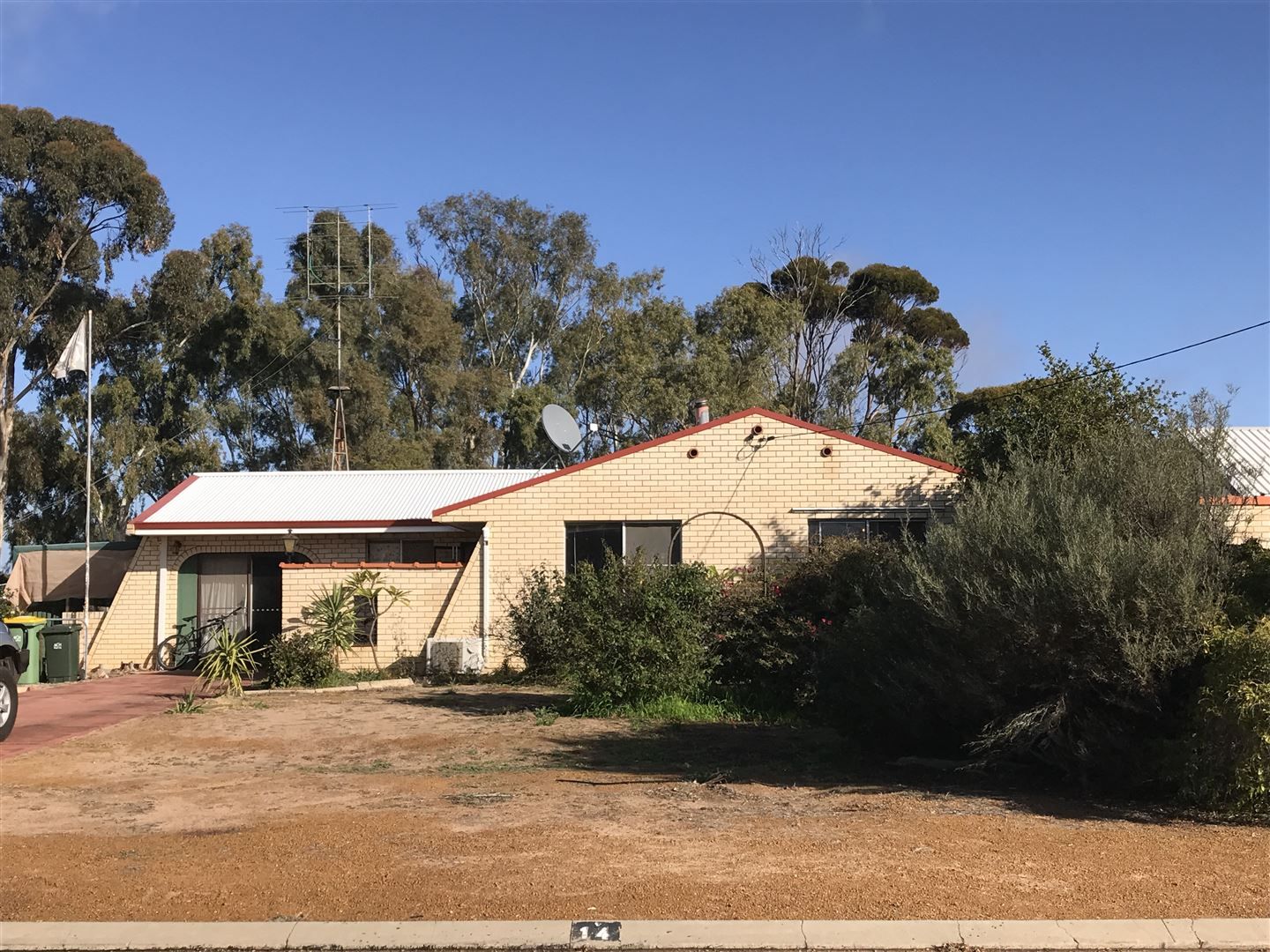 14 Hilton Way, Narembeen WA 6369, Image 0