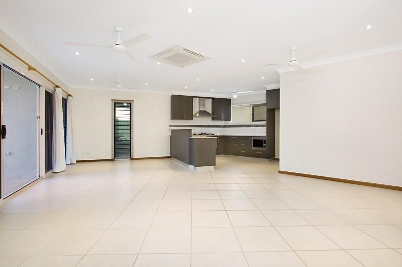 9/11 Villaflor Crescent, WOOLNER NT 0820, Image 2