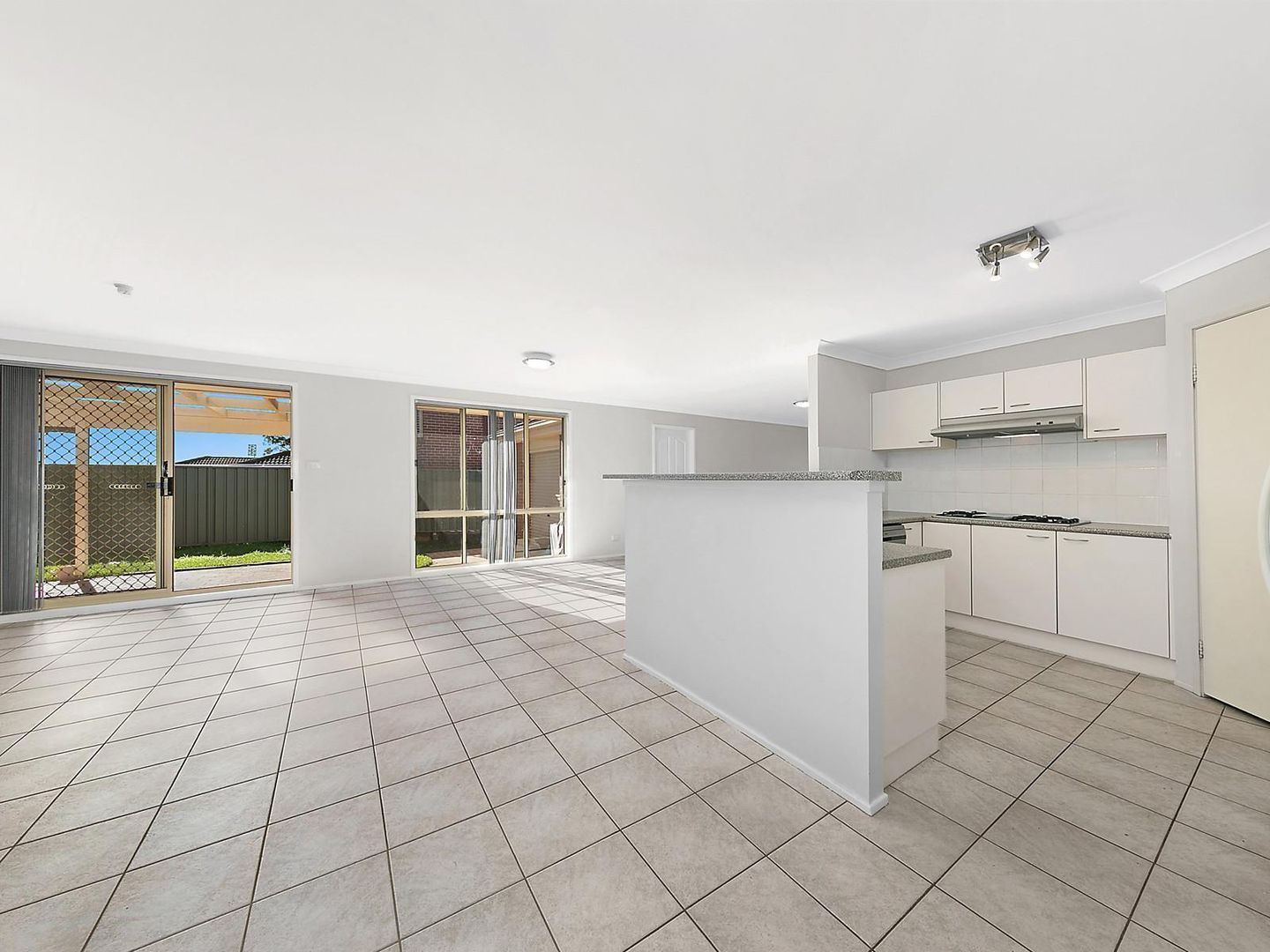 20 Stirling Crescent, Fletcher NSW 2287, Image 2