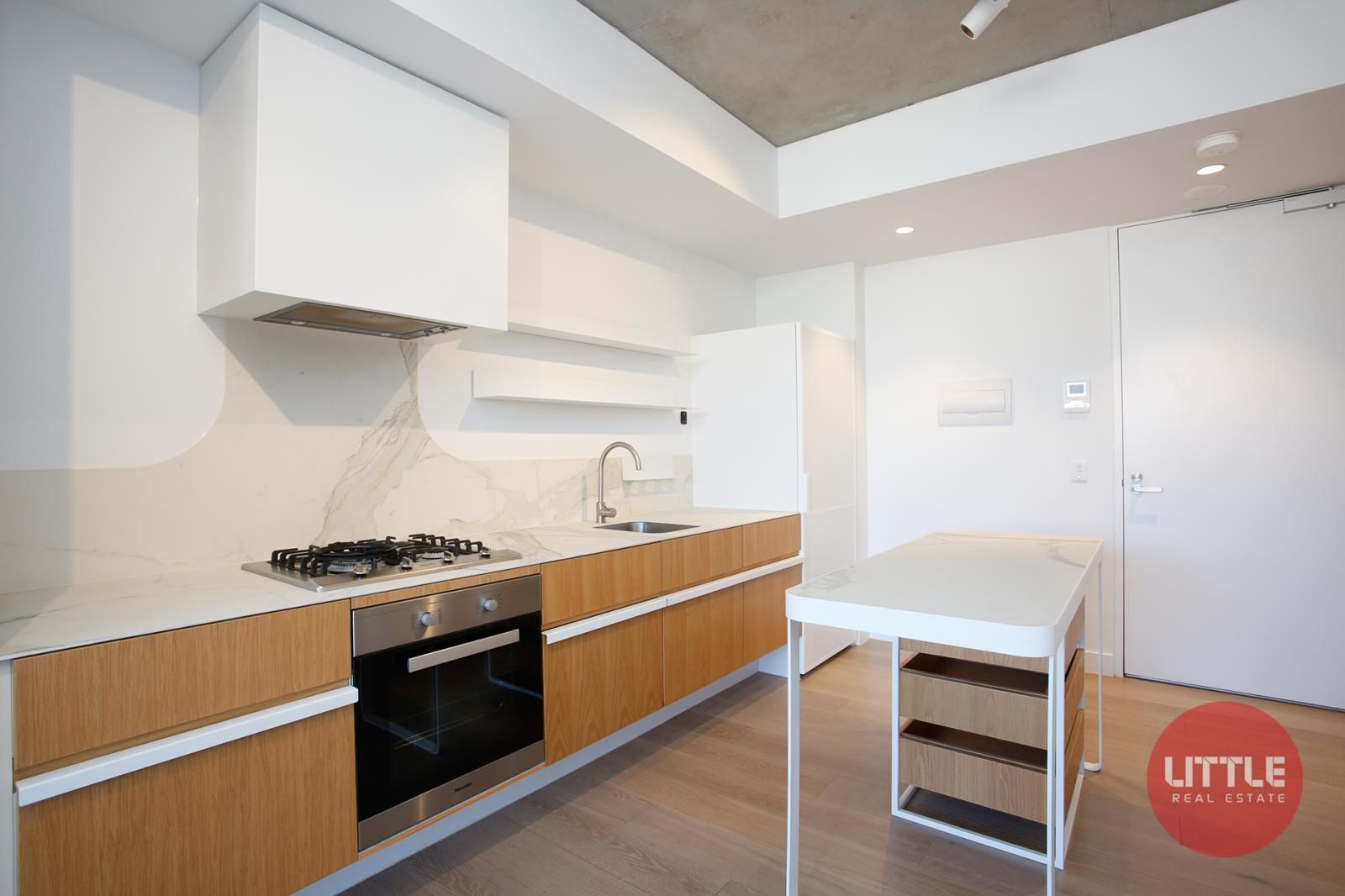 1 bedrooms Apartment / Unit / Flat in 201/8 Luton Lane HAWTHORN VIC, 3122