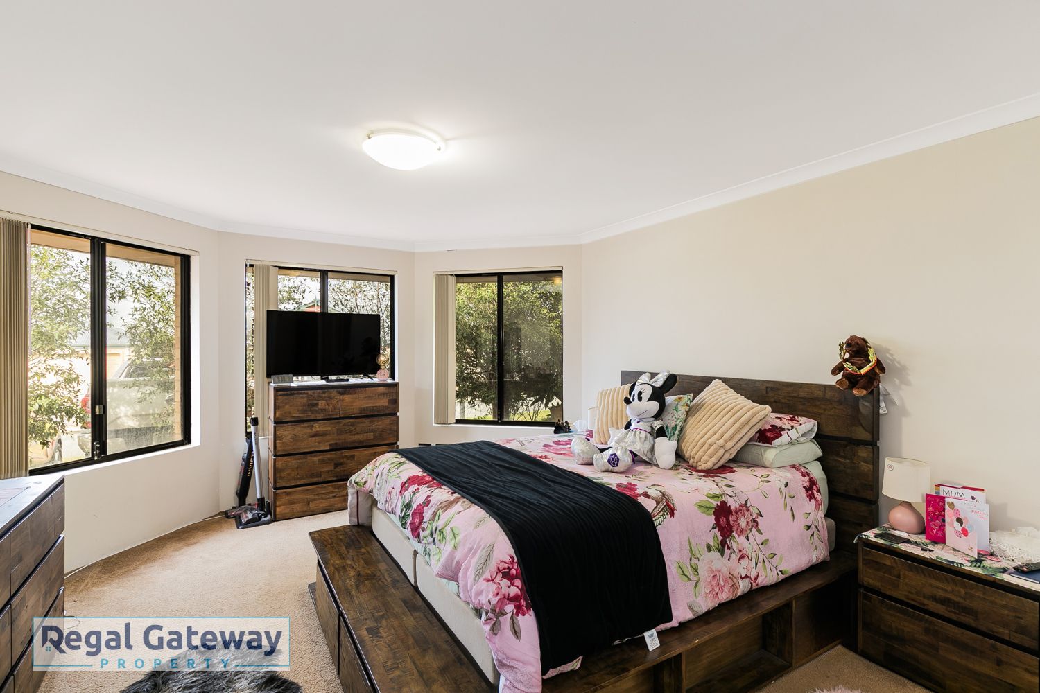 28 Montgomery Drive, Success WA 6164, Image 2