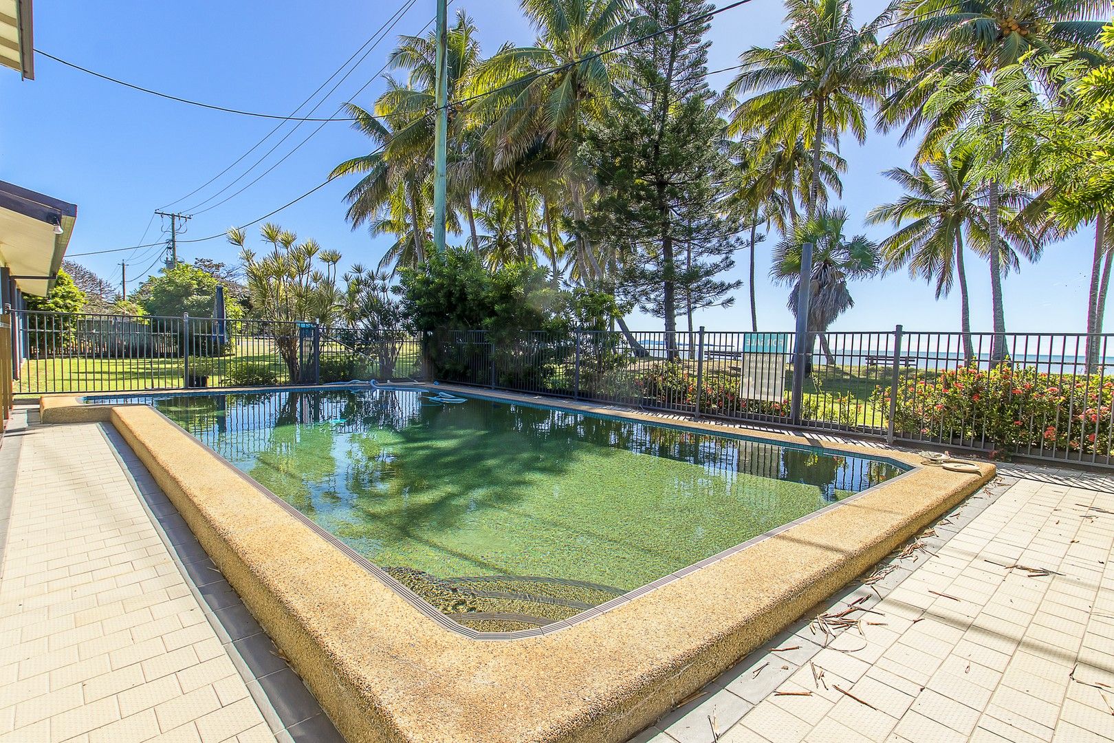 1 bedrooms Apartment / Unit / Flat in 6/23 Cay Street SAUNDERS BEACH QLD, 4818
