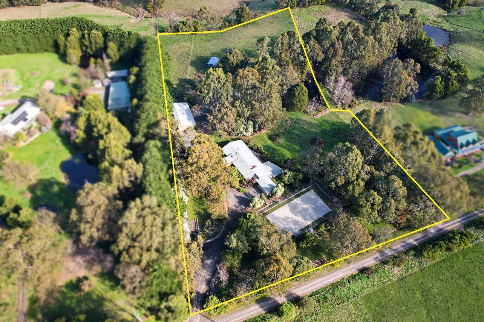 5 bedrooms House in 25 Littles Road KORUMBURRA VIC, 3950