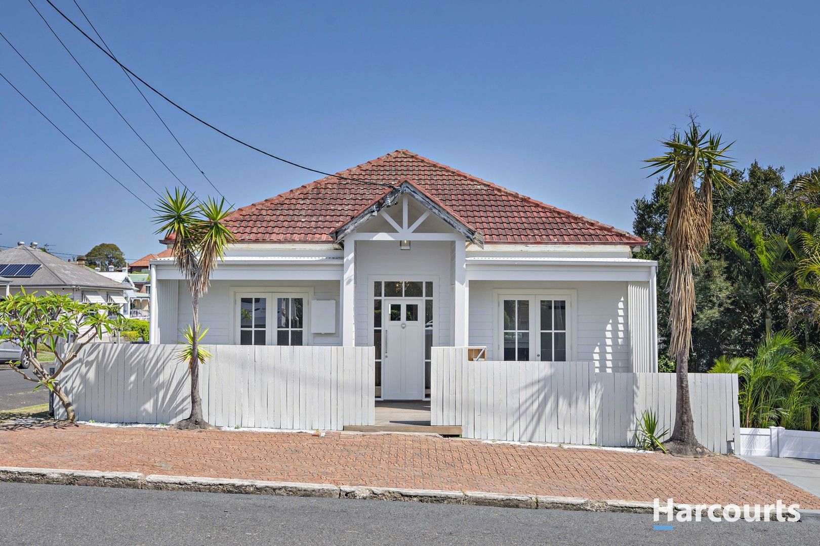 15 Tighes Terrace, Tighes Hill NSW 2297