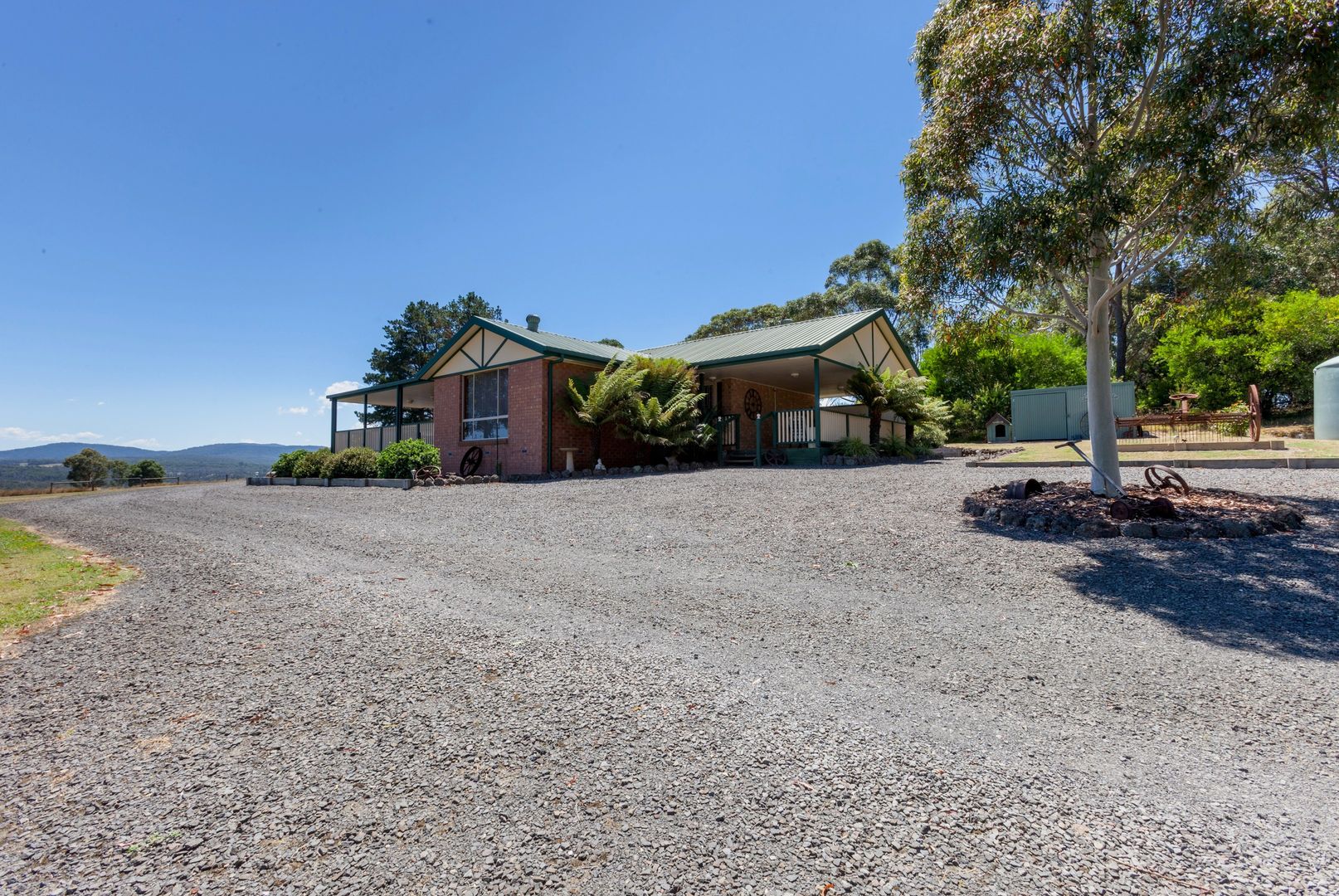 881 Moe Rawson Road, Tanjil South VIC 3825, Image 2