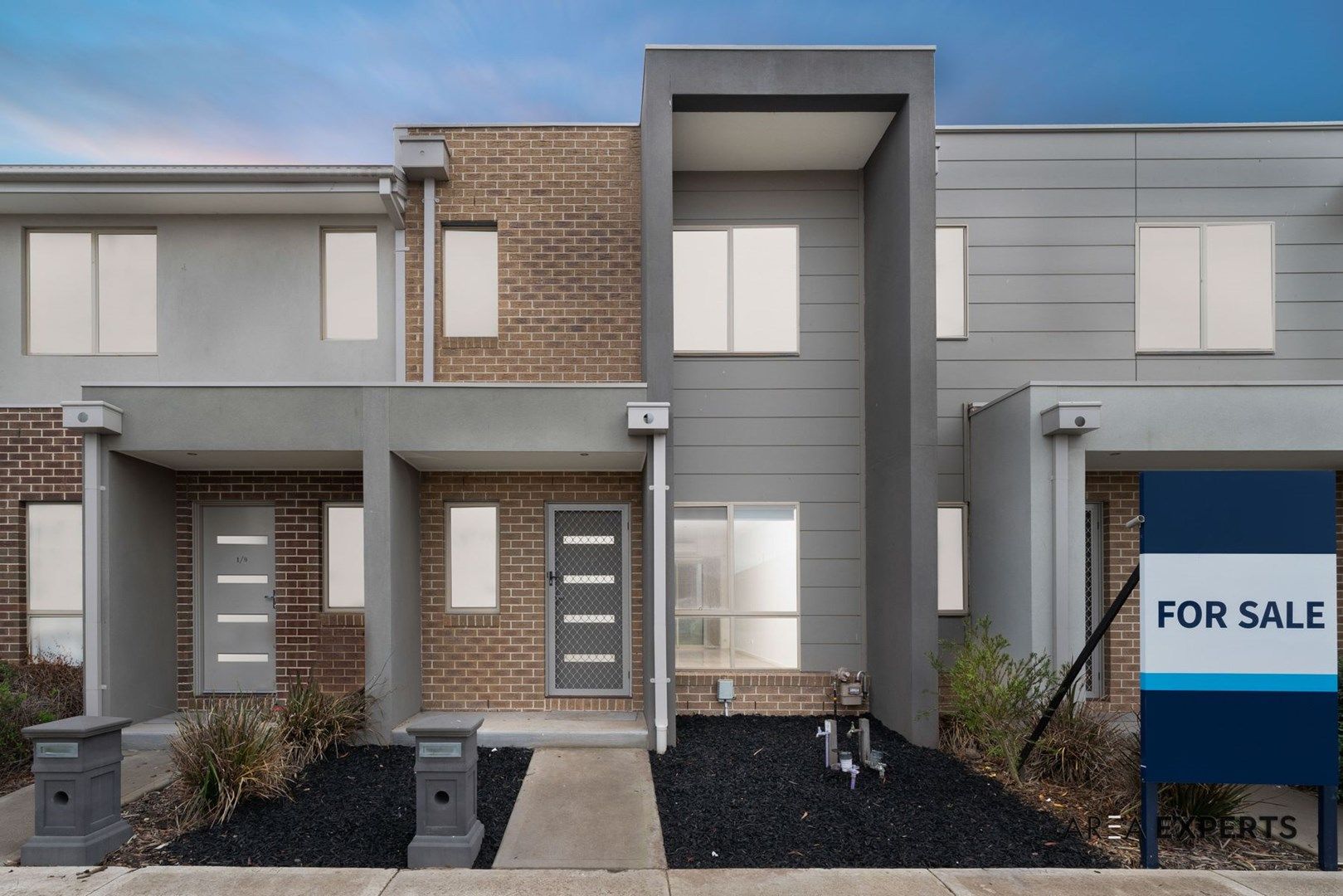 2/9 Melville Road, Craigieburn VIC 3064, Image 0