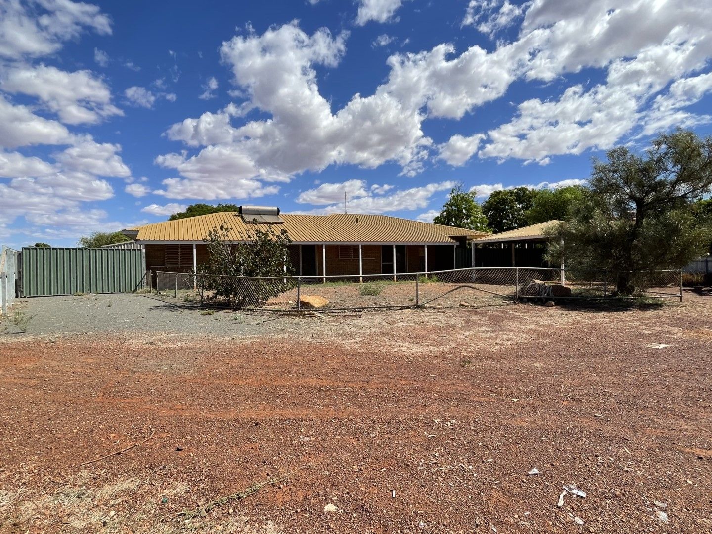 2 Lathwell Close, Nickol WA 6714, Image 0