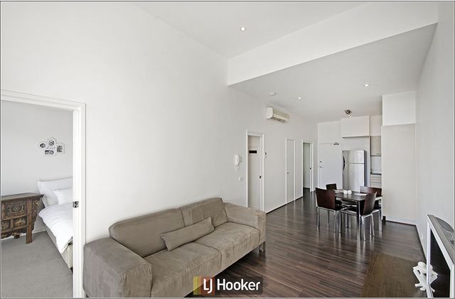 34/12 Challis Street, DICKSON ACT 2602, Image 1