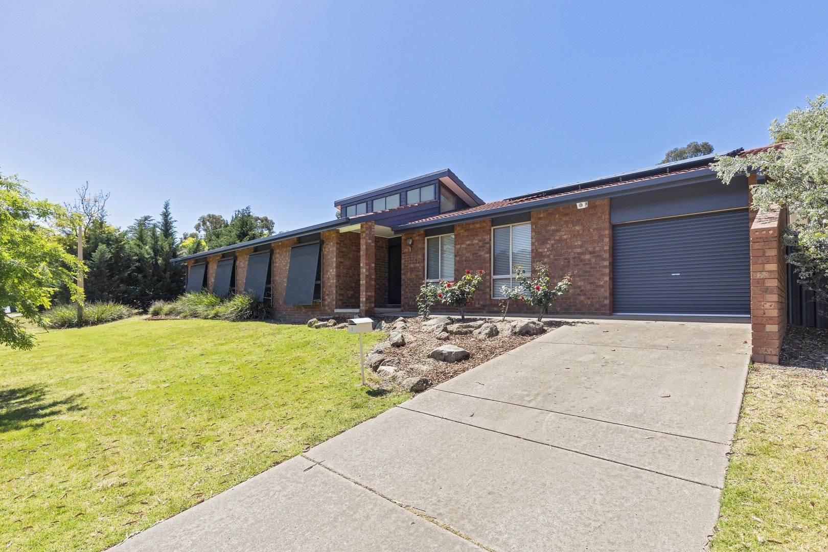 3 bedrooms House in 1 Emu Place KOORINGAL NSW, 2650