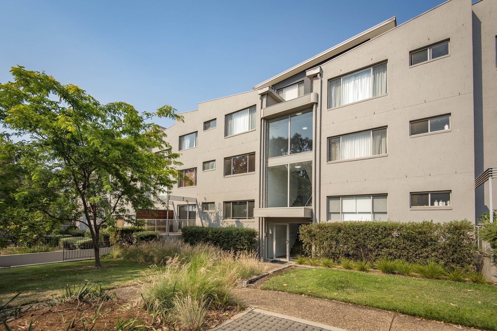 2 bedrooms Apartment / Unit / Flat in 170/395 Antill Street WATSON ACT, 2602