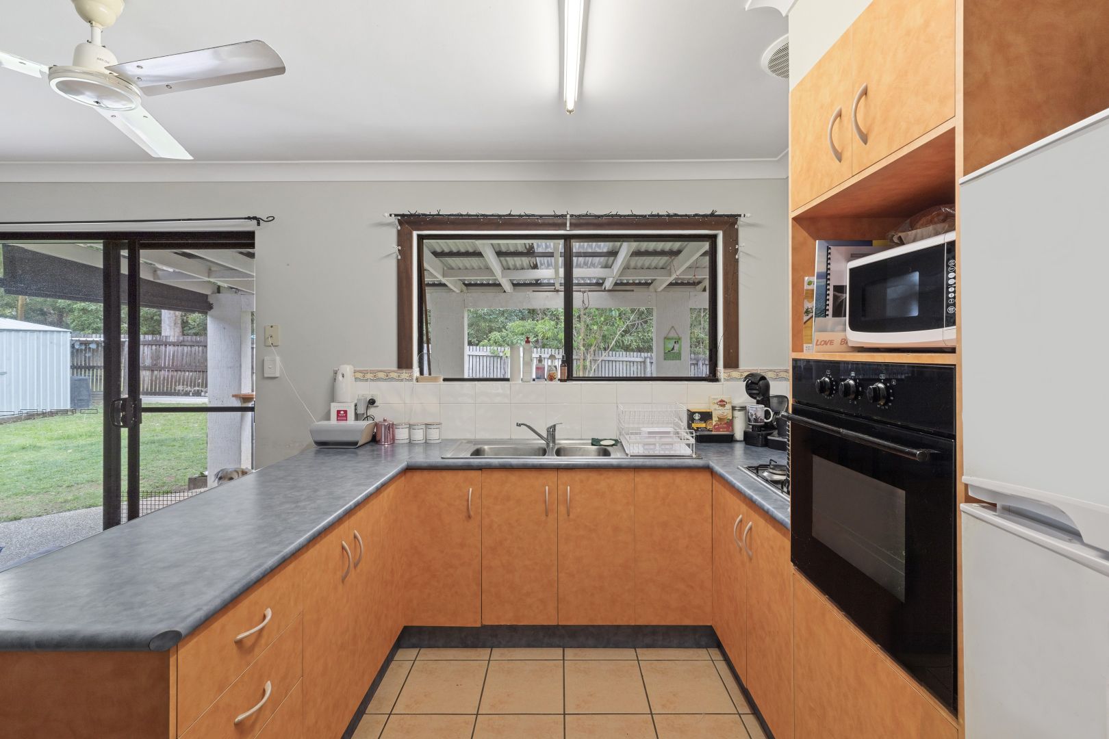 16 Wahoo Court, Jubilee Pocket QLD 4802, Image 2