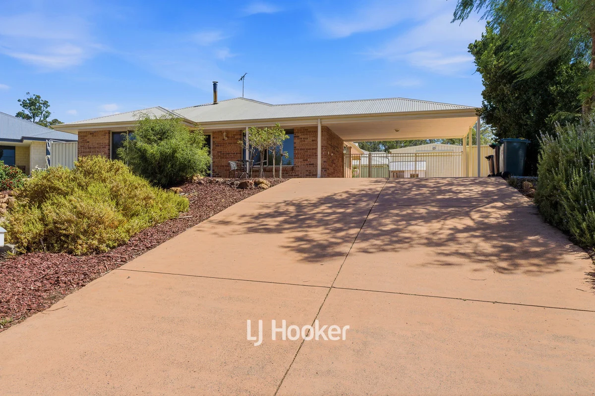 Primary image of 26 Robinia Rise, Collie WA 6225